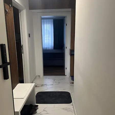 Luxury Sapphire Apartment *