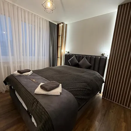 Luxury Sapphire Apartment *